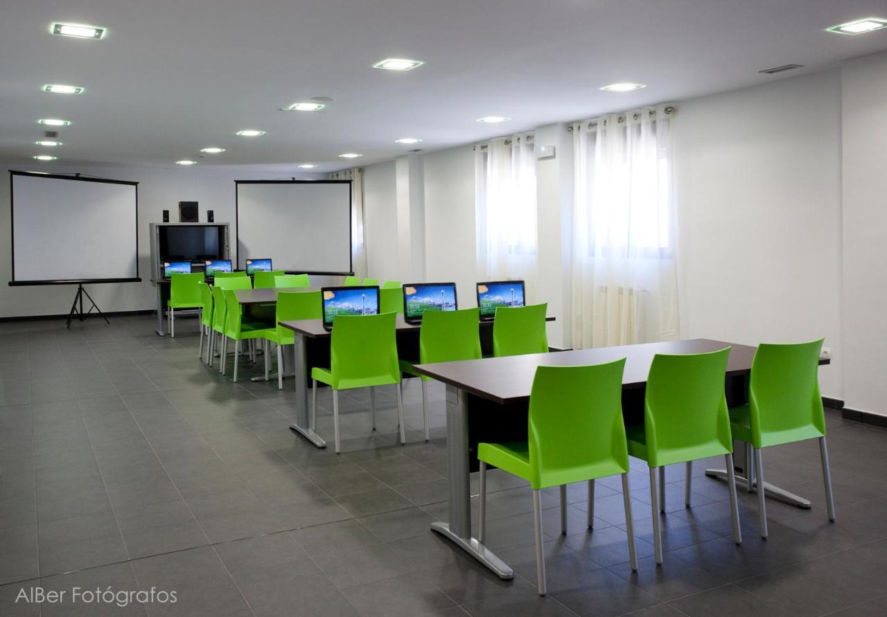 Albergue Francisco Giner De Los Rios บีญาบลีโน ภายนอก รูปภาพ