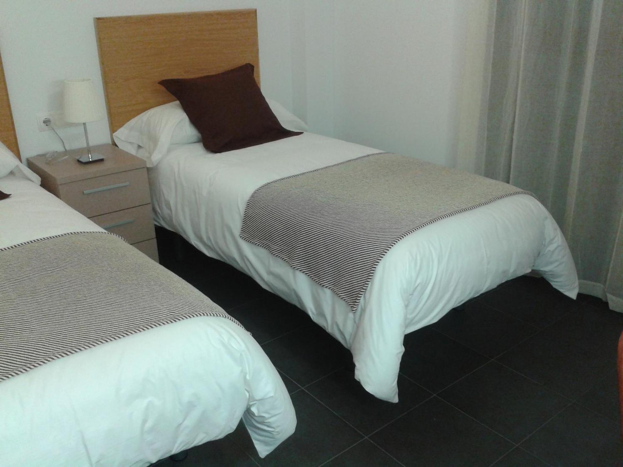 Albergue Francisco Giner De Los Rios บีญาบลีโน ภายนอก รูปภาพ
